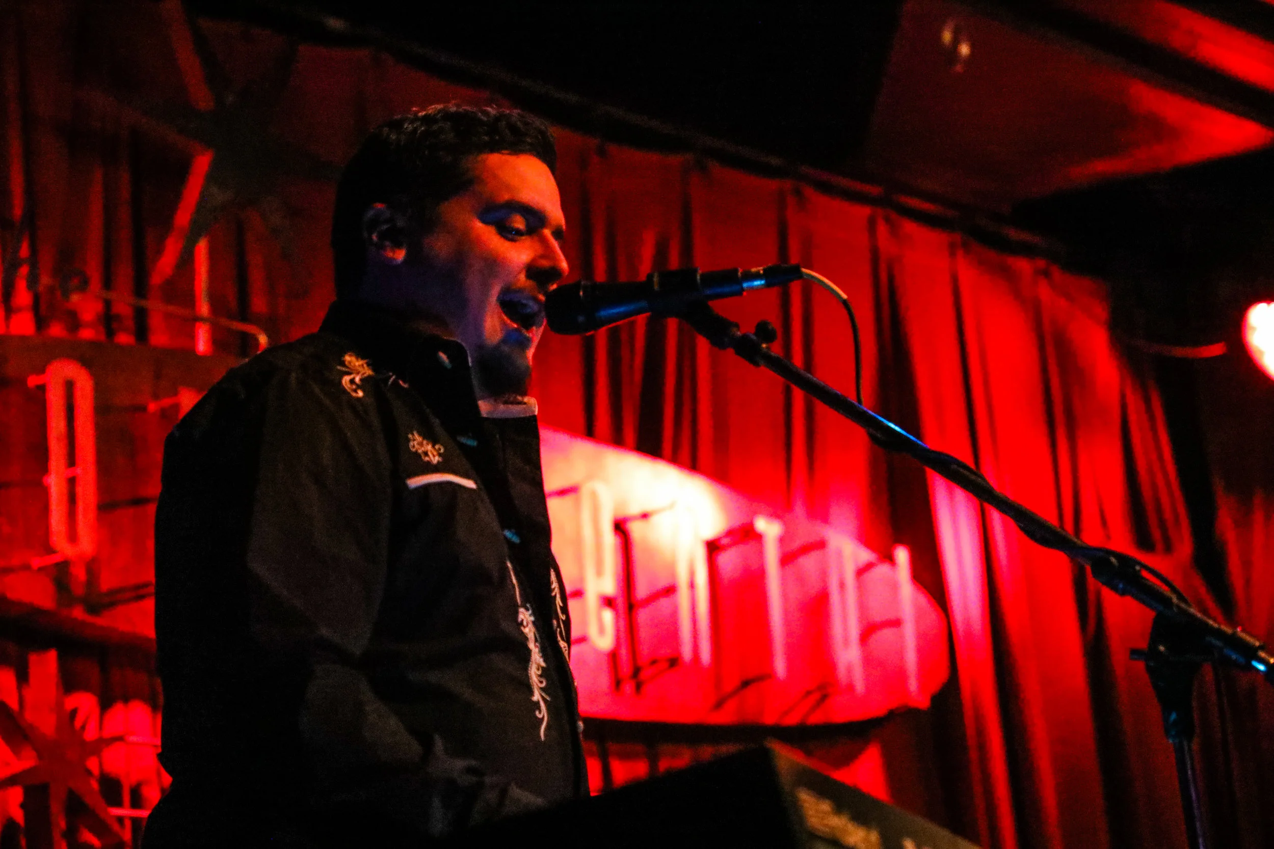 Handsomebeast_Juice_Continental Club_2.19_Photographer Melissa Taylor-112.jpg