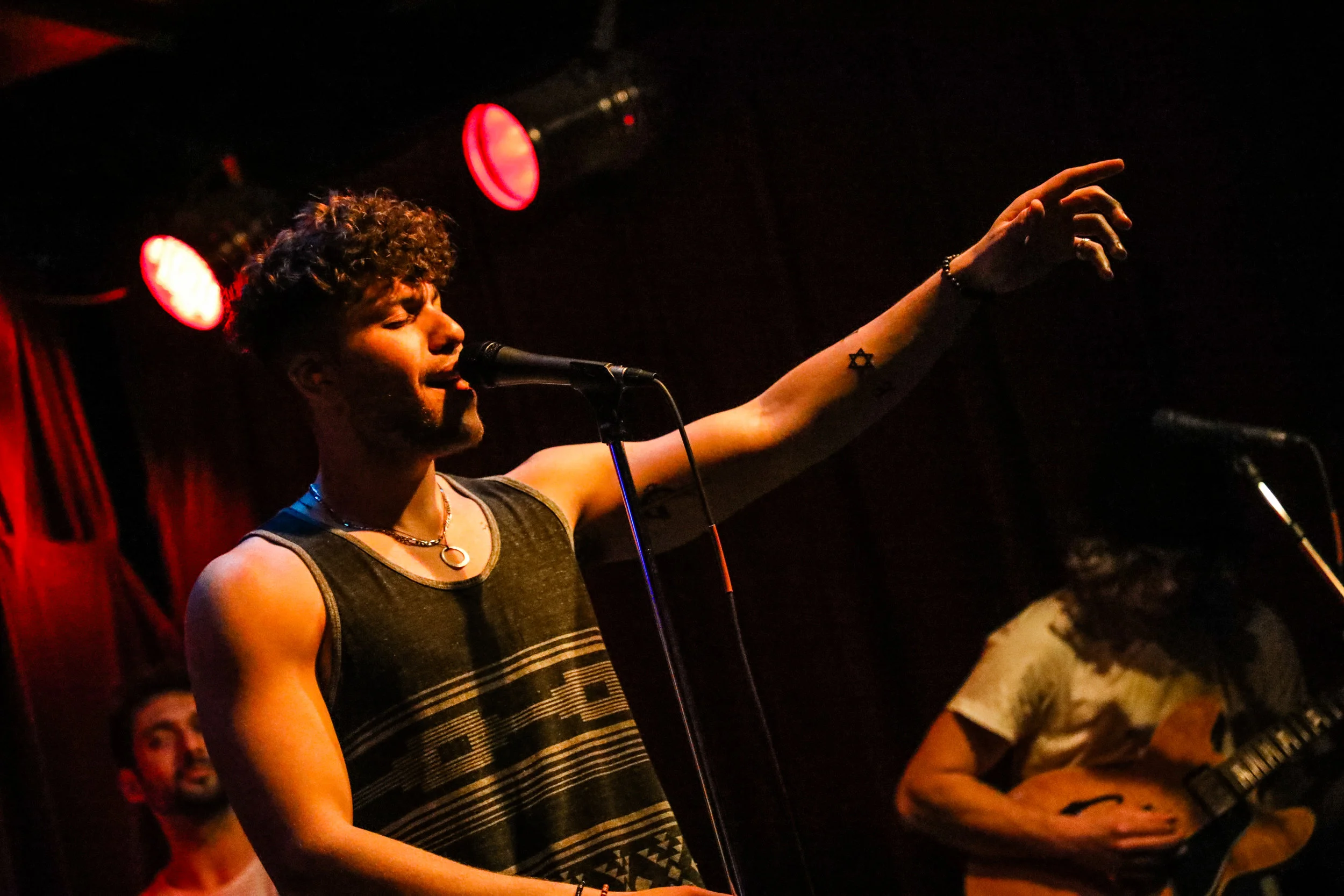 Handsomebeast_Juice_Continental Club_2.19_Photographer Melissa Taylor-217.jpg