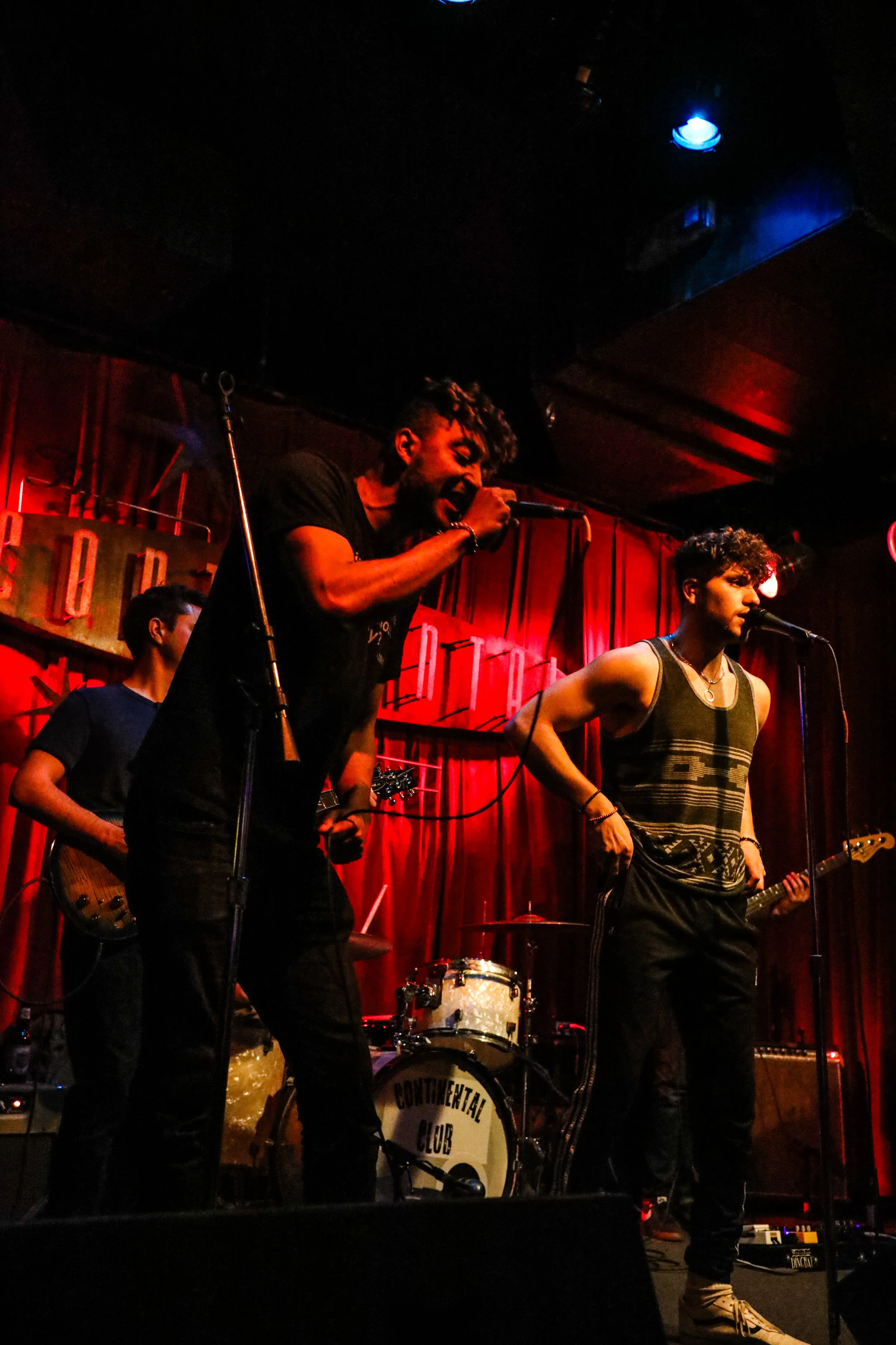Handsomebeast_Juice_Continental Club_2.19_Photographer Melissa Taylor-255.jpg