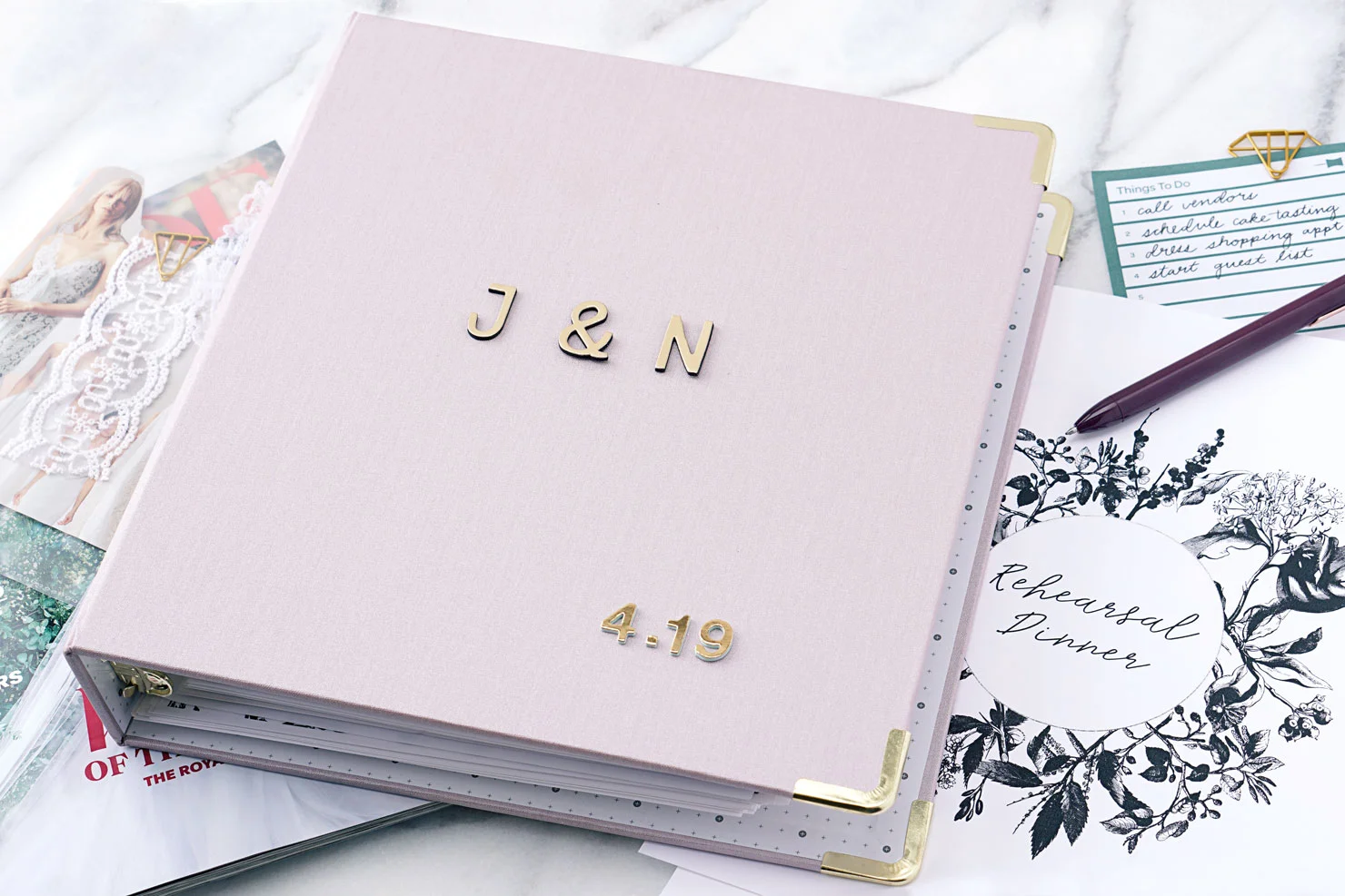 wedding-planner-step06-book.jpg