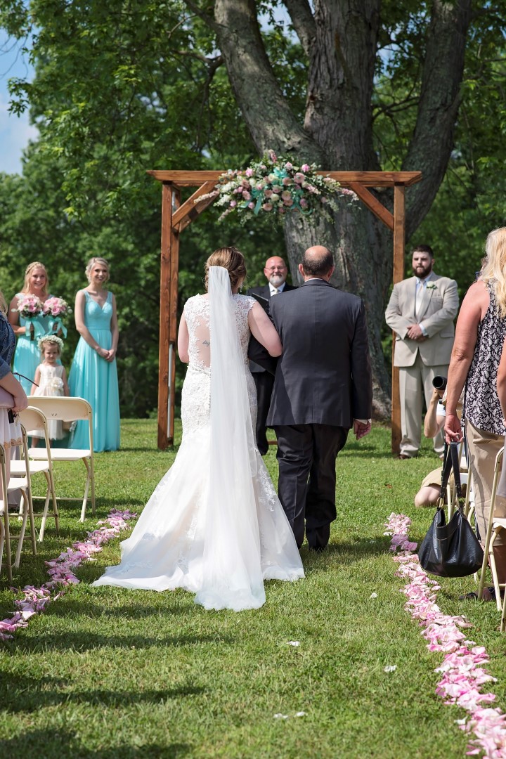 Madison+Austin_Wedding_SneakPeek_13 (Large).jpg