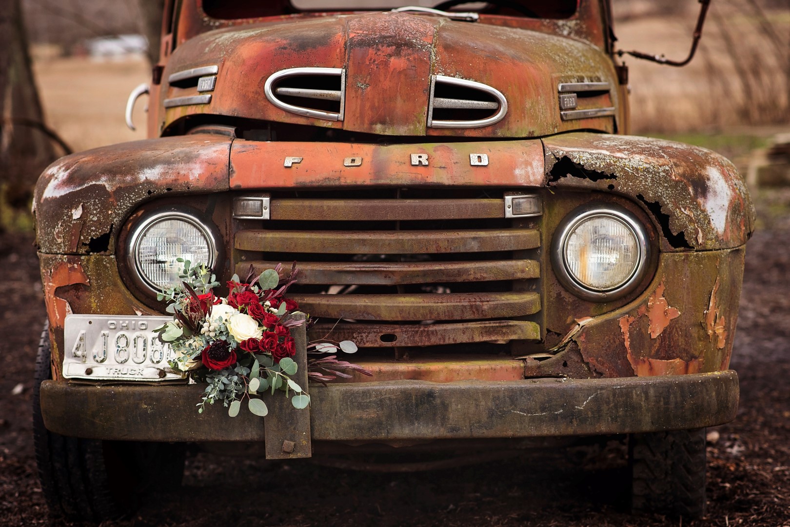 Bates_Roberts_Wedding_SneakPeek_05 (Large).jpg