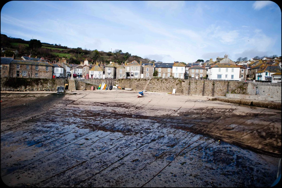 mousehole-6889.jpg