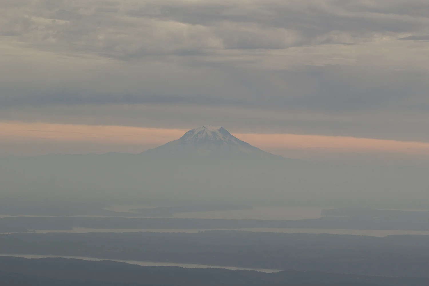 rainier from elinor for web.jpg