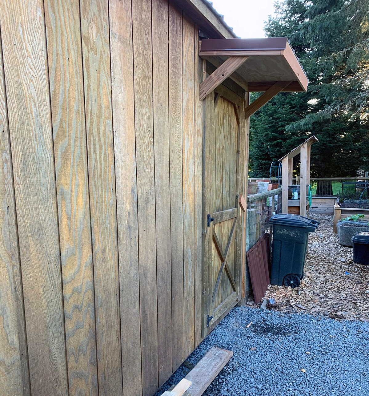 Exterior Garden Shed makeover.3.madeon23rd.blog.31200.jpg