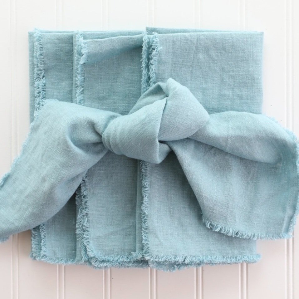 Linen napkins with fringed edges — Made on 23rd