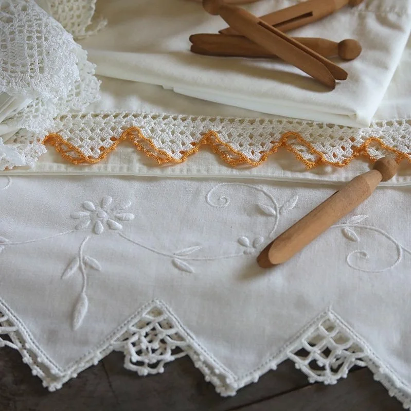 Vintage Pillowcases and How to Repurpose! 