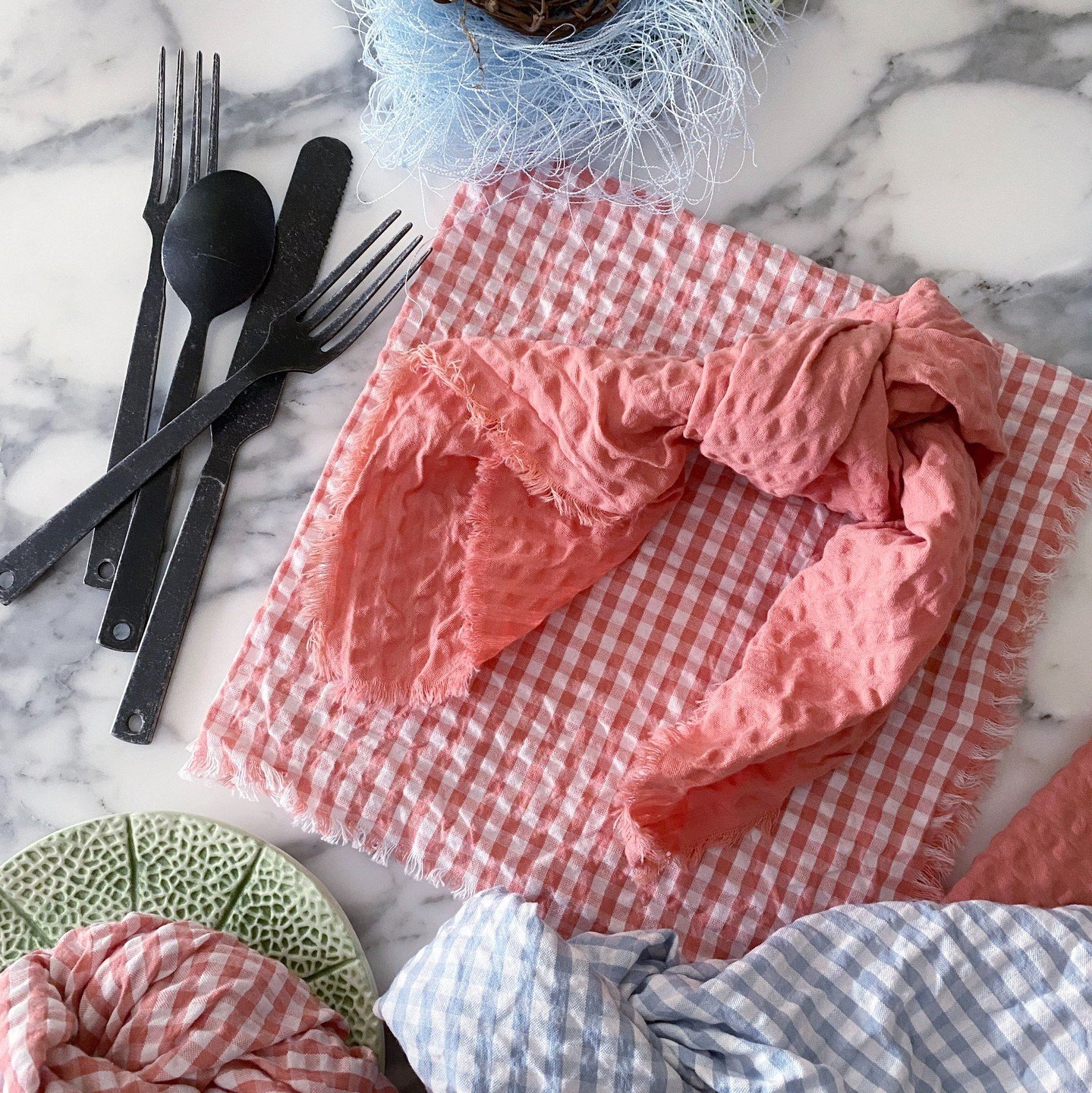 Seersucker napkins make every meal feel like a special occasion. 🎉 Even if it's just cereal for dinner...no judgment here!