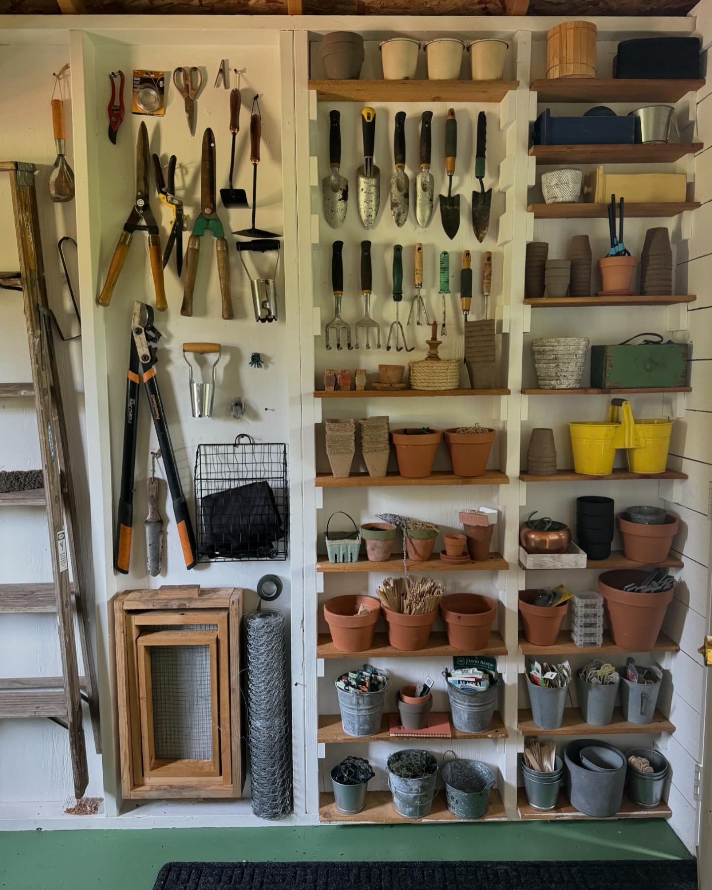 The garden shed got a little interior tidy-up today! When the vacuum comes out you know it&rsquo;s ready for some serious gardening time!