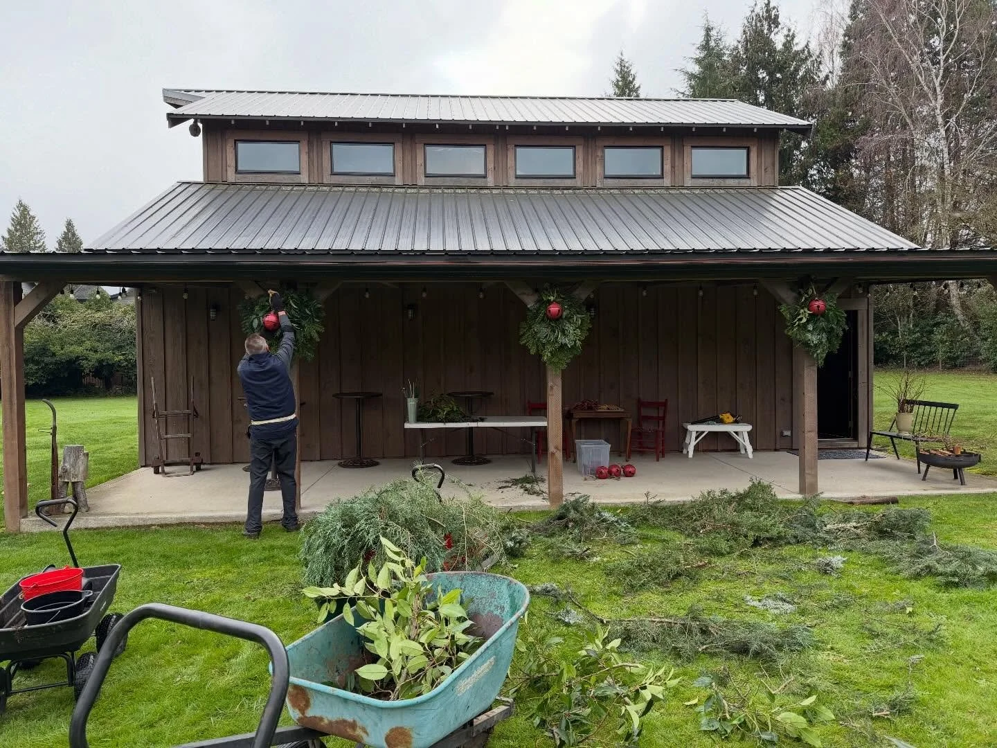 Starting the winter yard clean up and hanging Christmas greens at the barn this week! Can&rsquo;t believe it&rsquo;s December! 🎄