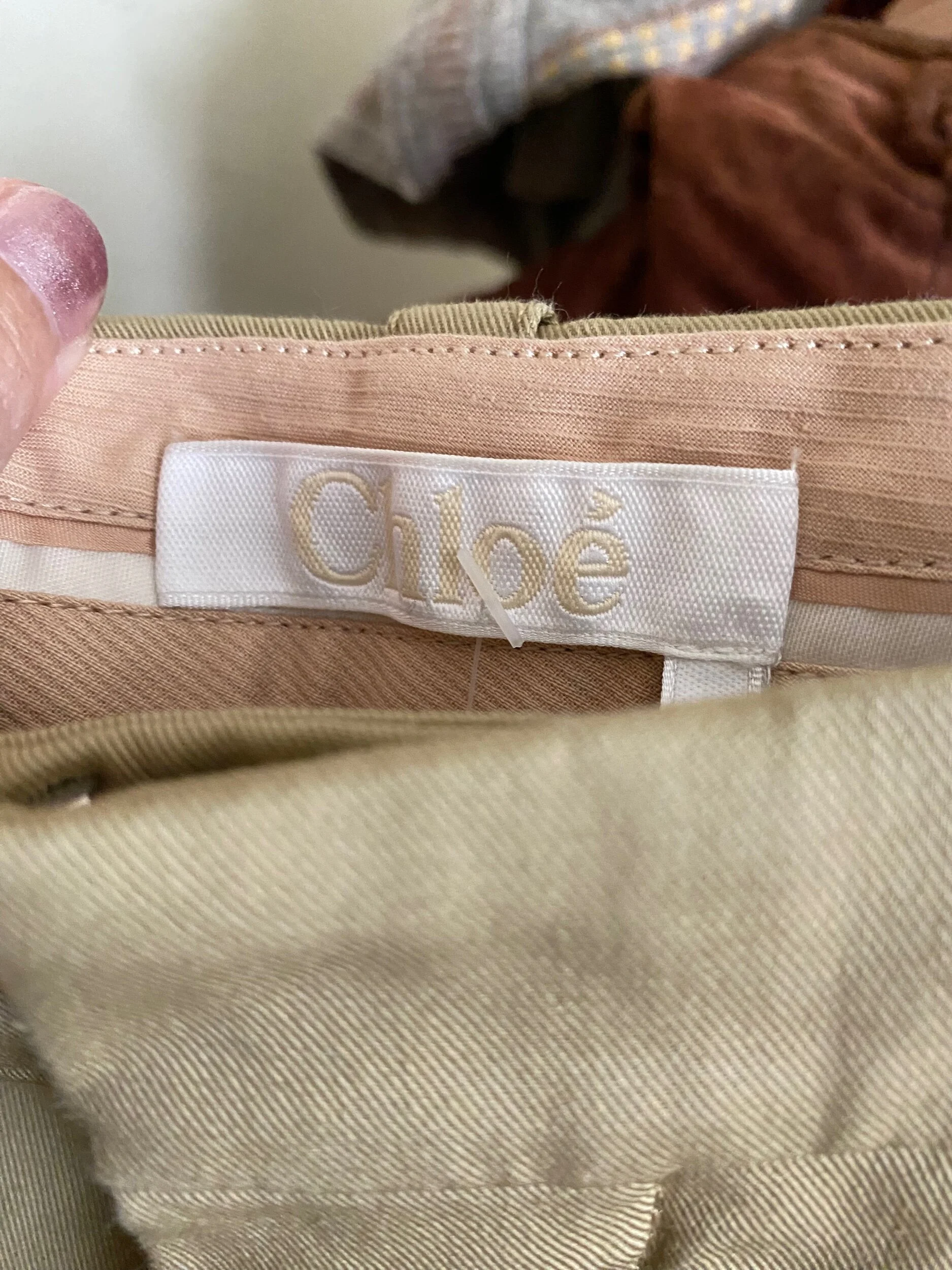 4AC0C5B7-3CC4-4A10-AD26-38B508D84226