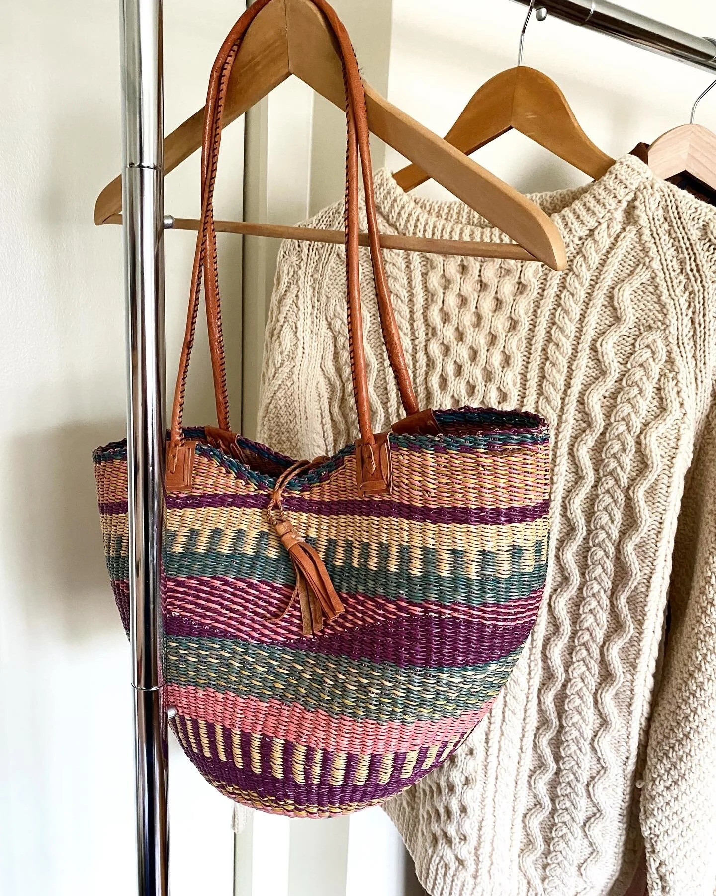 E5EE9A30-0BDC-4FD0-9093-4FBF7B304722