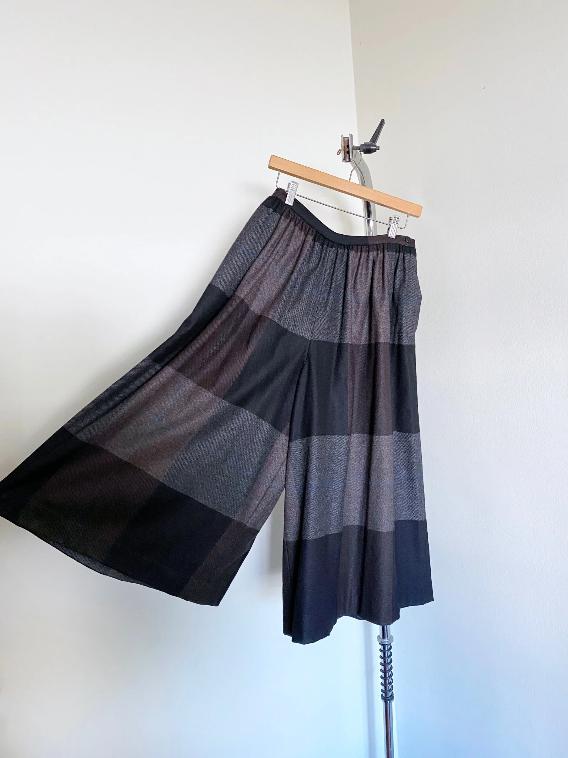 822CCAFE-5330-4D37-9933-818CFF6FA043