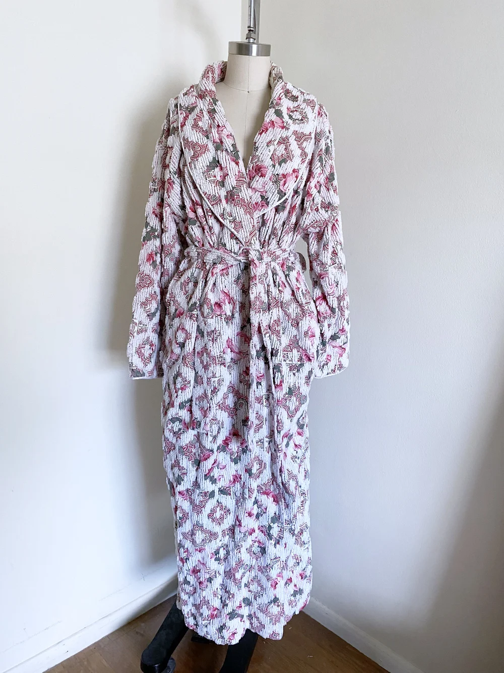 cotton chenille chenille wrap robe 60's Chenille Robe — We Move Vintage