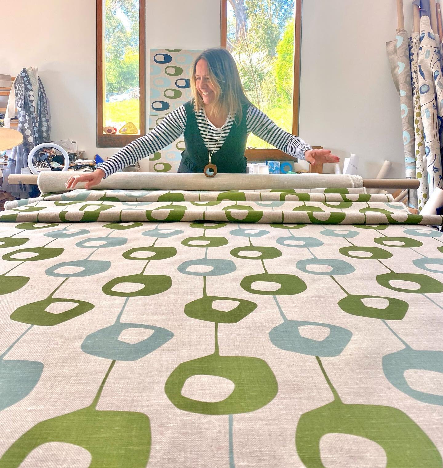 In the studio checking out the Pod design in green and blue in all its glory. Before I start cutting it up to make table runners and cushions. !!!
Beautifully hand printed by my talented bespoke printers in Melbourne. The heavy wight Belgium linen in