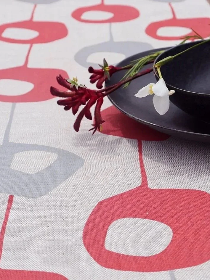 tablerunner-pod-red.jpg