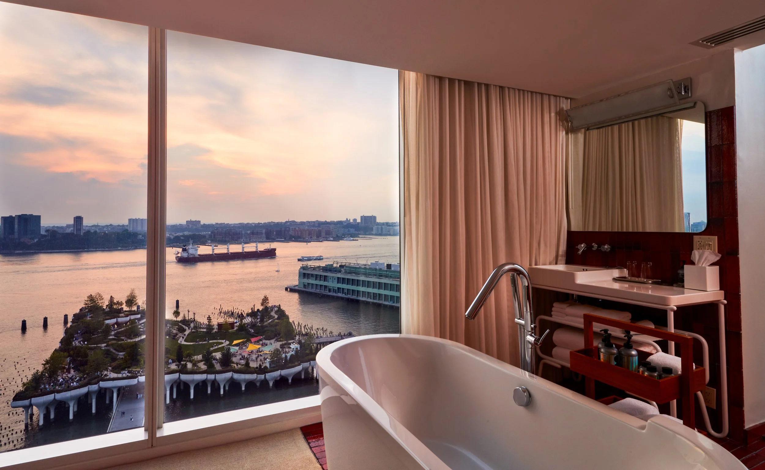 Standard-Rooms8727-Light.jpg