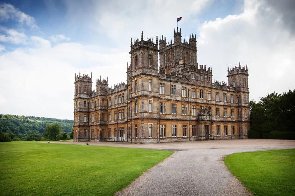 5 fun facts about Downton Abbey real estate - Highclere Castle