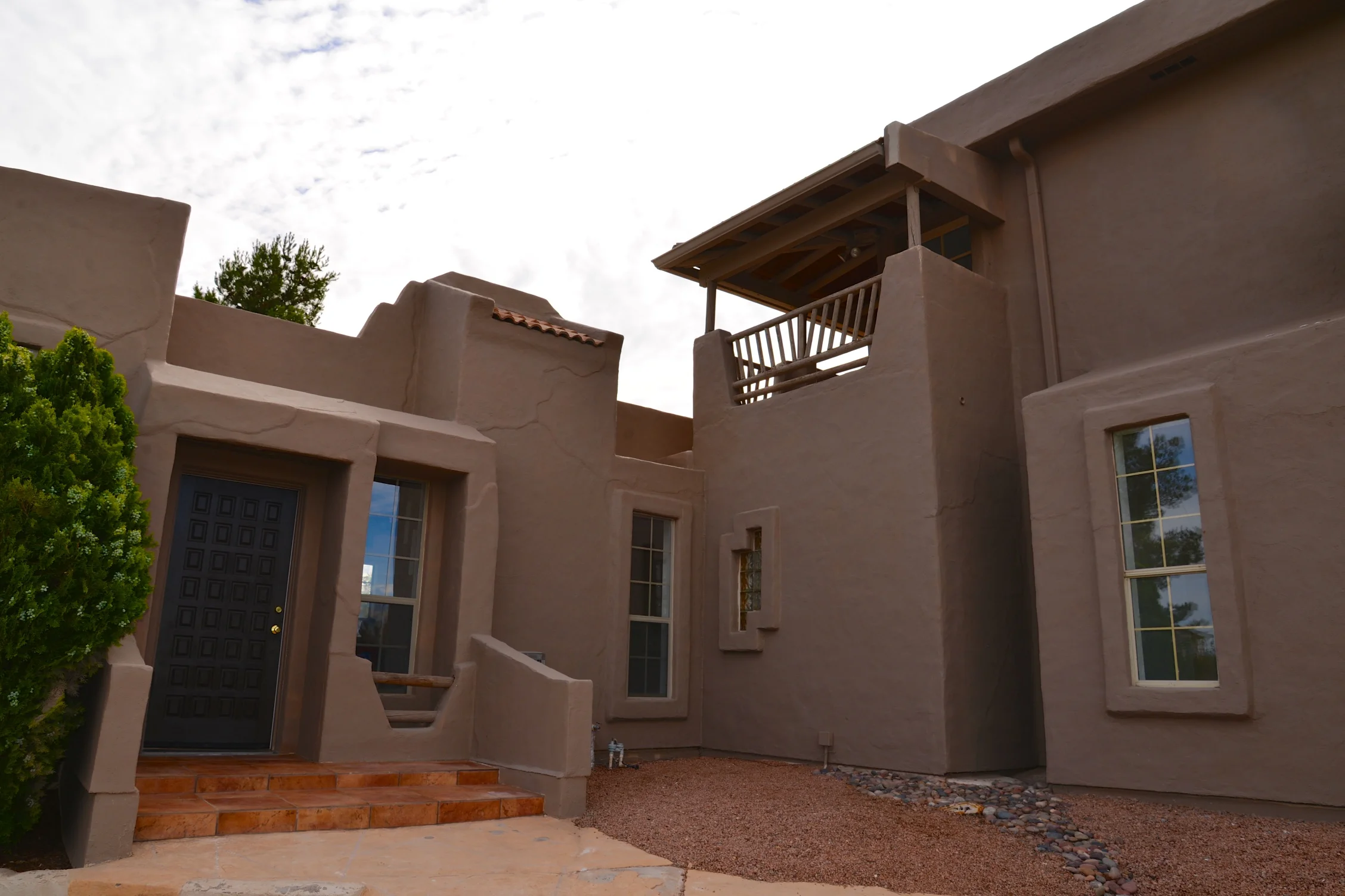front entry.jpg