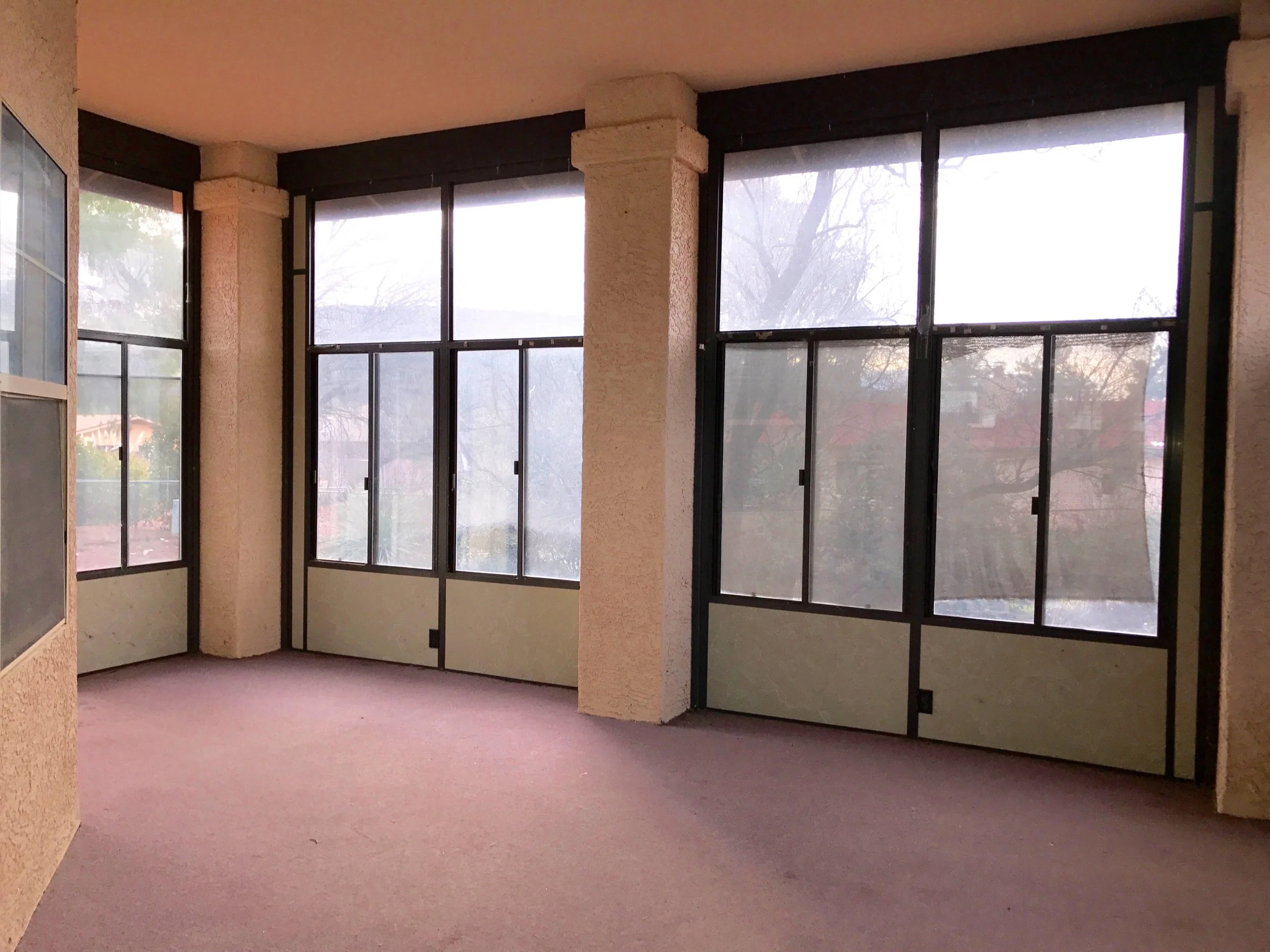 enclosed porch.jpg