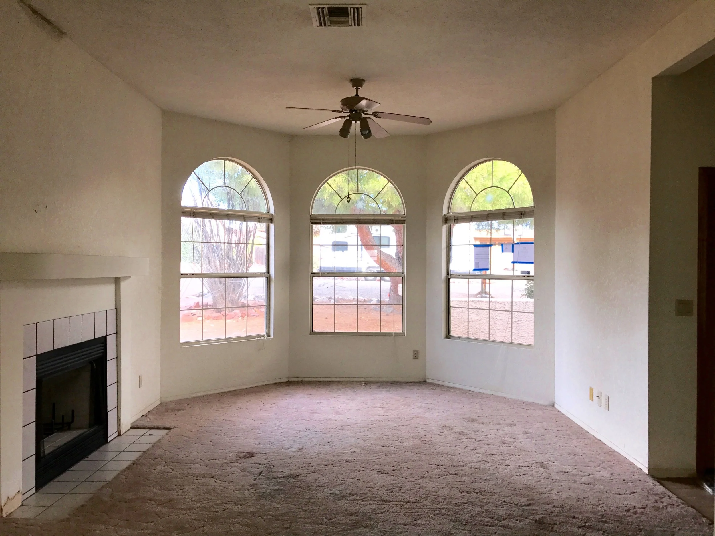 livingroom.jpg