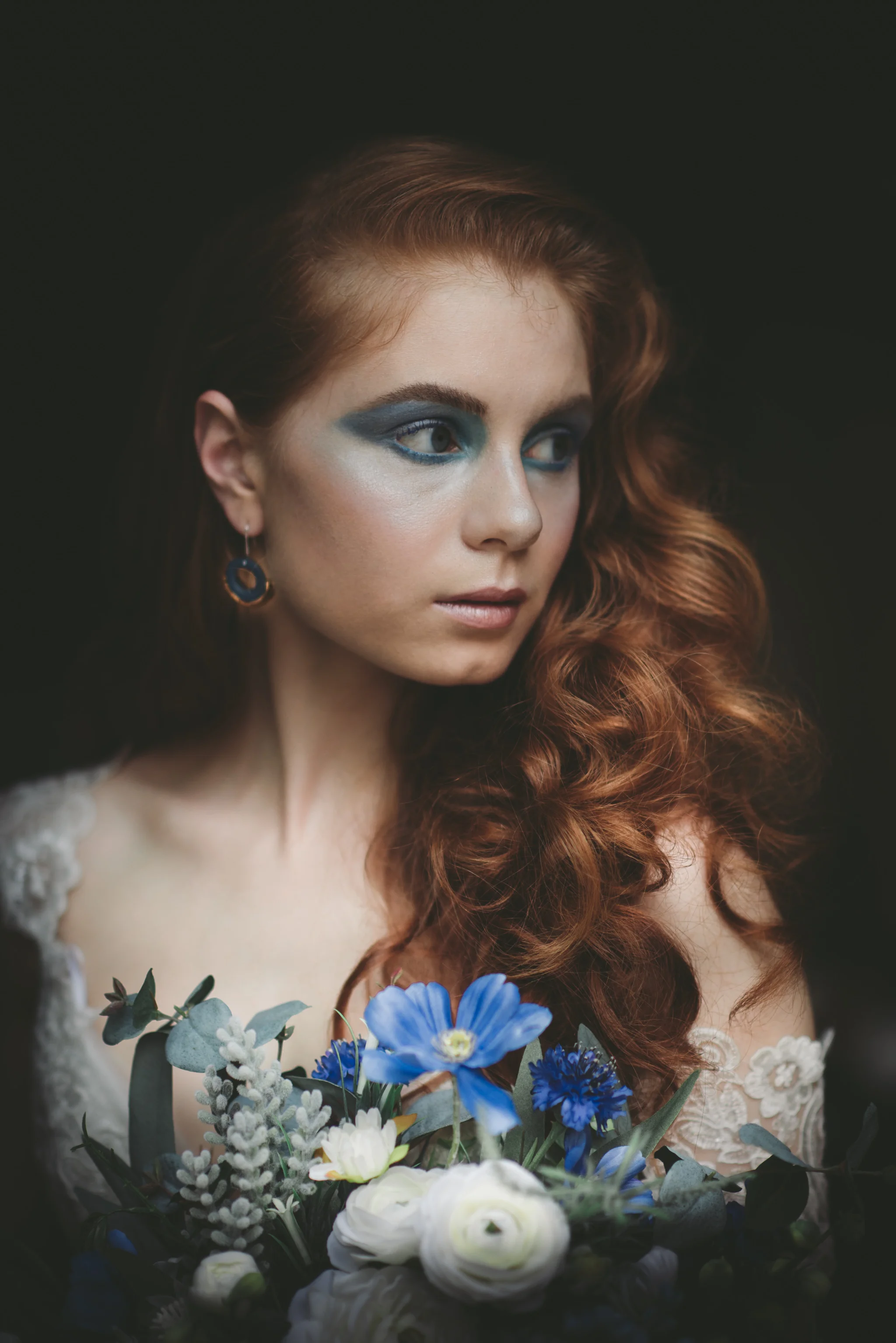 LOVELENSCAPES PHOTOGRAPHY X ANNA CAMPBELL BRIDAL X LEMAE MAKEUP ARTISTRY X BLOOMING LOVELY BOUQUETS X ERIN LIGHTFOOT X LITTLE WHITE COUTURE • 4.jpg