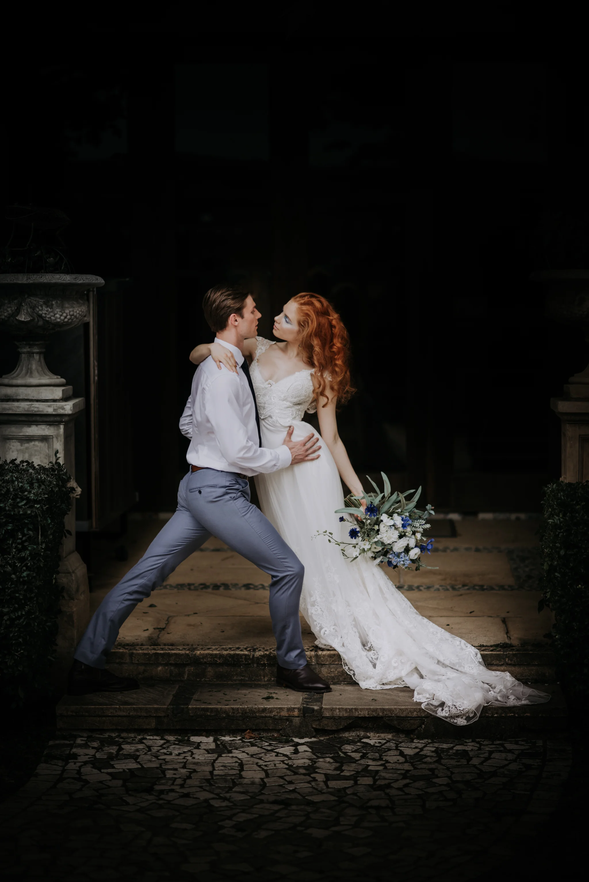 LOVELENSCAPES PHOTOGRAPHY X ANNA CAMPBELL BRIDAL X LEMAE MAKEUP ARTISTRY X BLOOMING LOVELY BOUQUETS X ERIN LIGHTFOOT X LITTLE WHITE COUTURE • 18.jpg