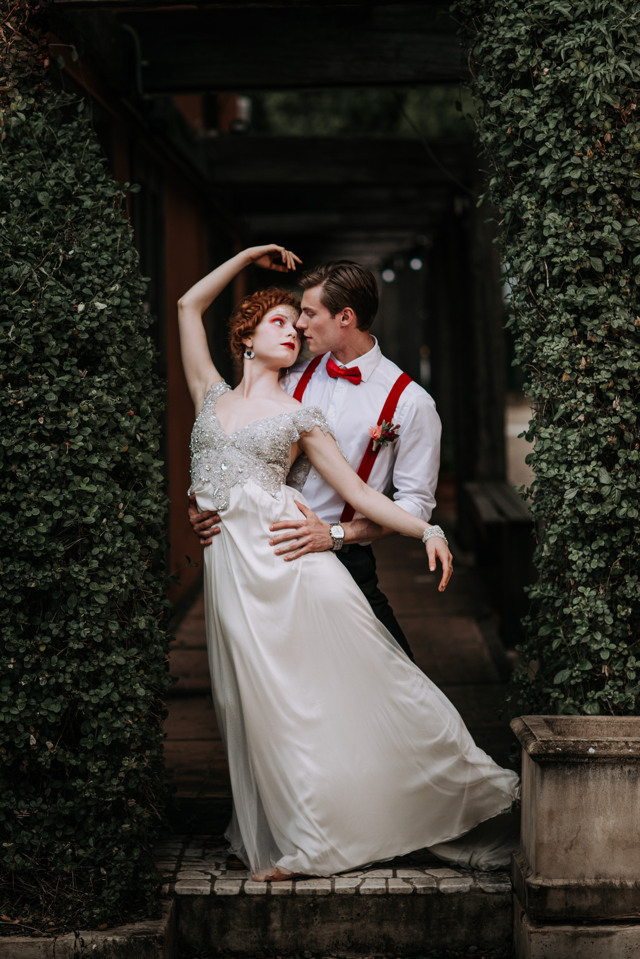LOVELENSCAPES PHOTOGRAPHY X ANNA CAMPBELL BRIDAL X LEMAE MAKEUP ARTISTRY X BLOOMING LOVELY BOUQUETS X ERIN LIGHTFOOT X LITTLE WHITE COUTURE • 32.jpg