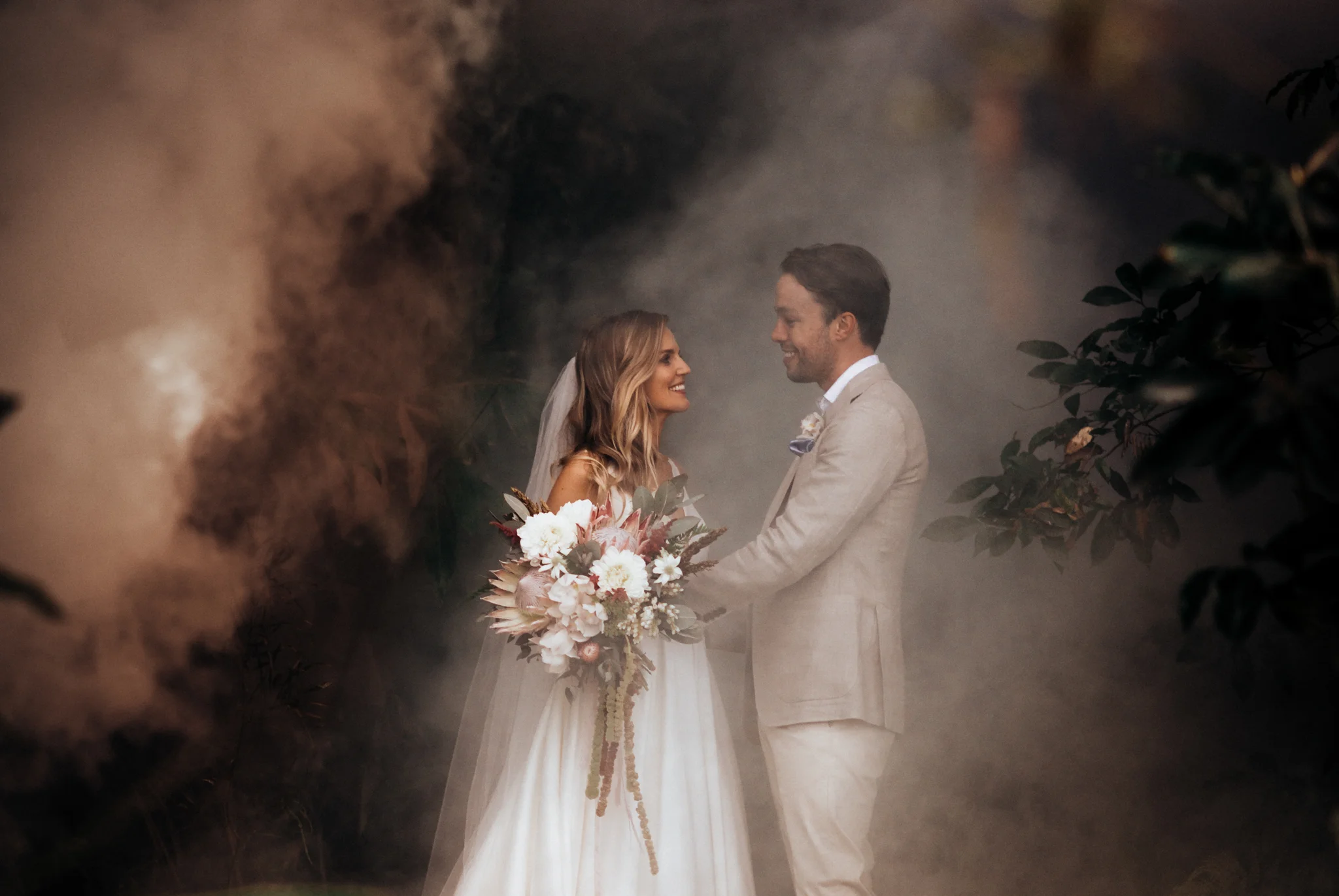 Smokebomb Photography Guide for Weddings