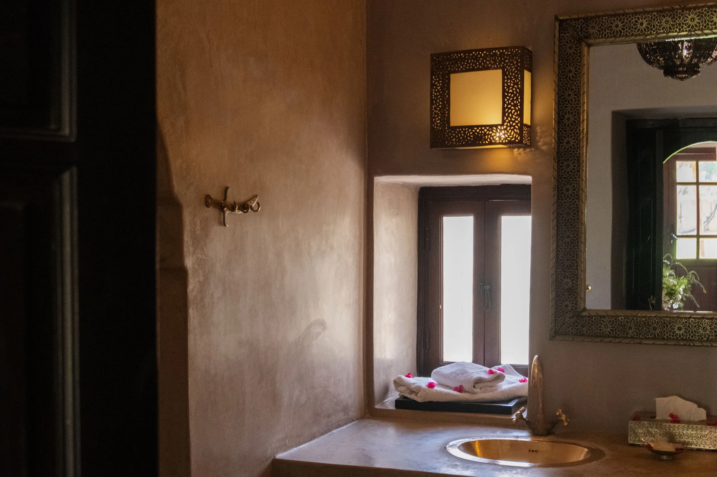 Farmhouse with terrace Bathroom Capaldi Hotel.jpg