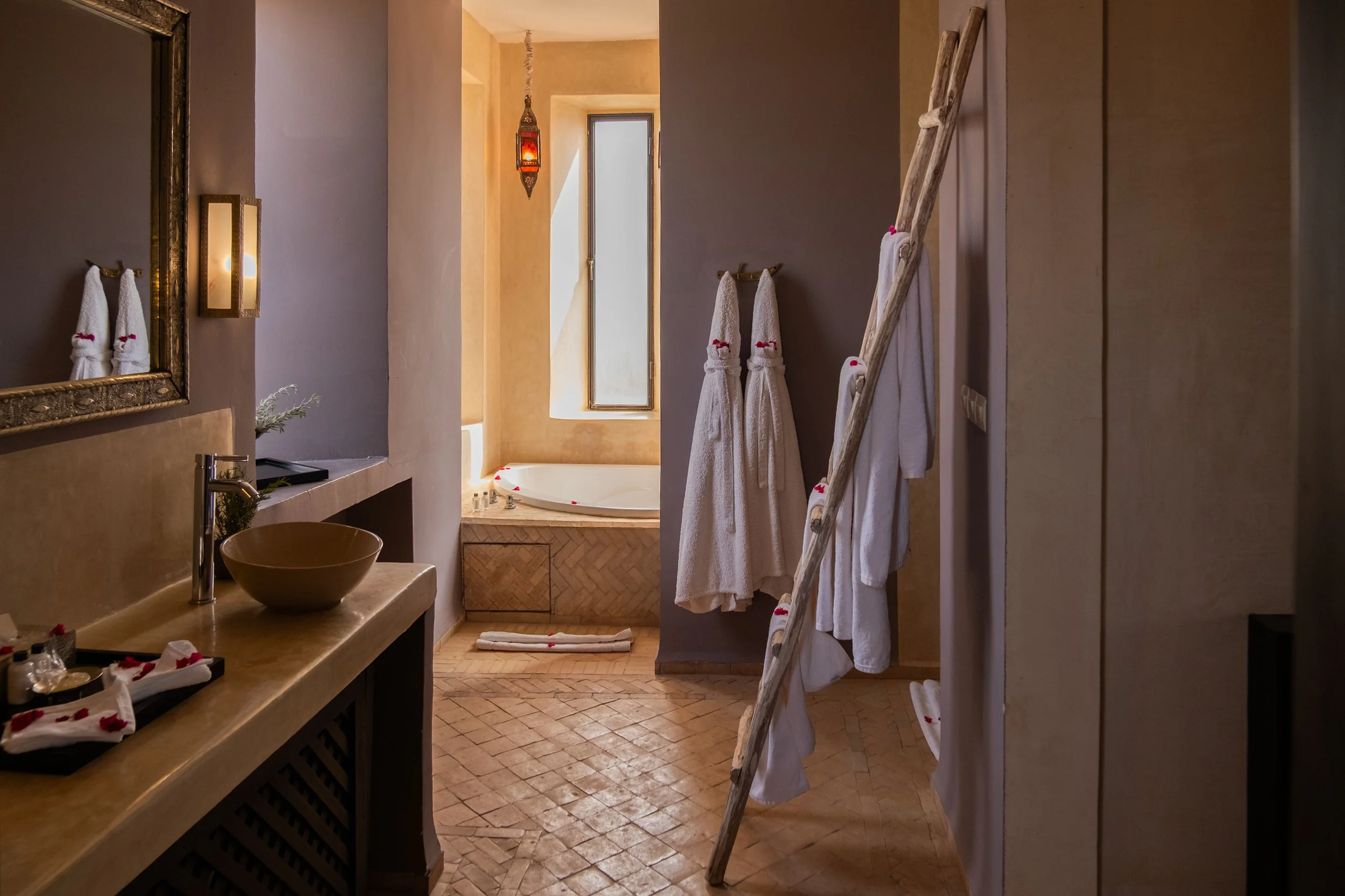 Deluxe Suite Bathroom Capaldi Hotel.jpg