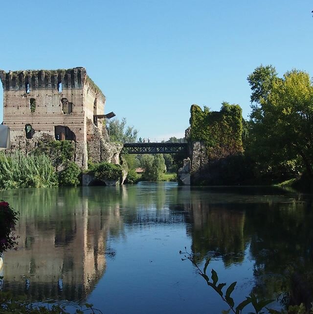 Just about an hour and half drive from @garnivillamaria 
Borghetto sul Mincio is a magical place where time seems stopped and turn back in the Medieval period, between water mills, ancient walls, and flower gardens.
It&rsquo;s also known as one of th