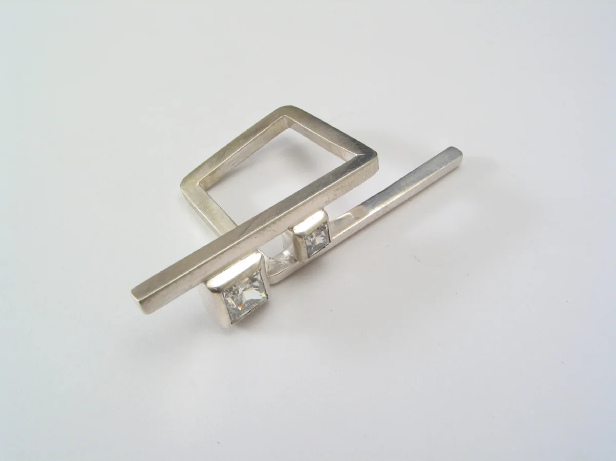  Ring signed by DS, sterling silver, white topaz - construction 