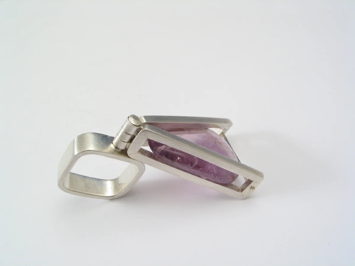  Ring signed by DS, sterling silver, amethyst - construction 