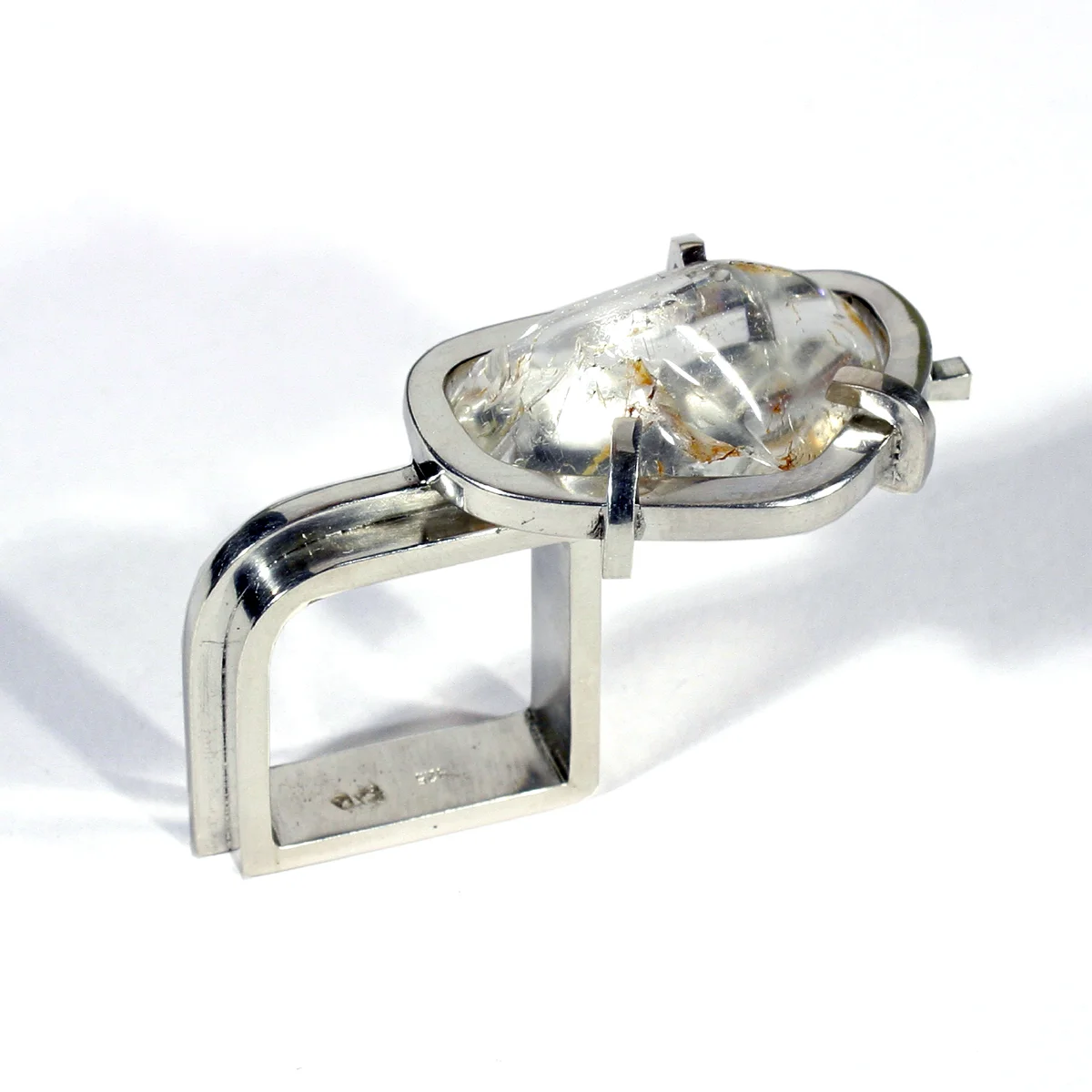  Ring signed by DS, sterling silver, quartz - construction 