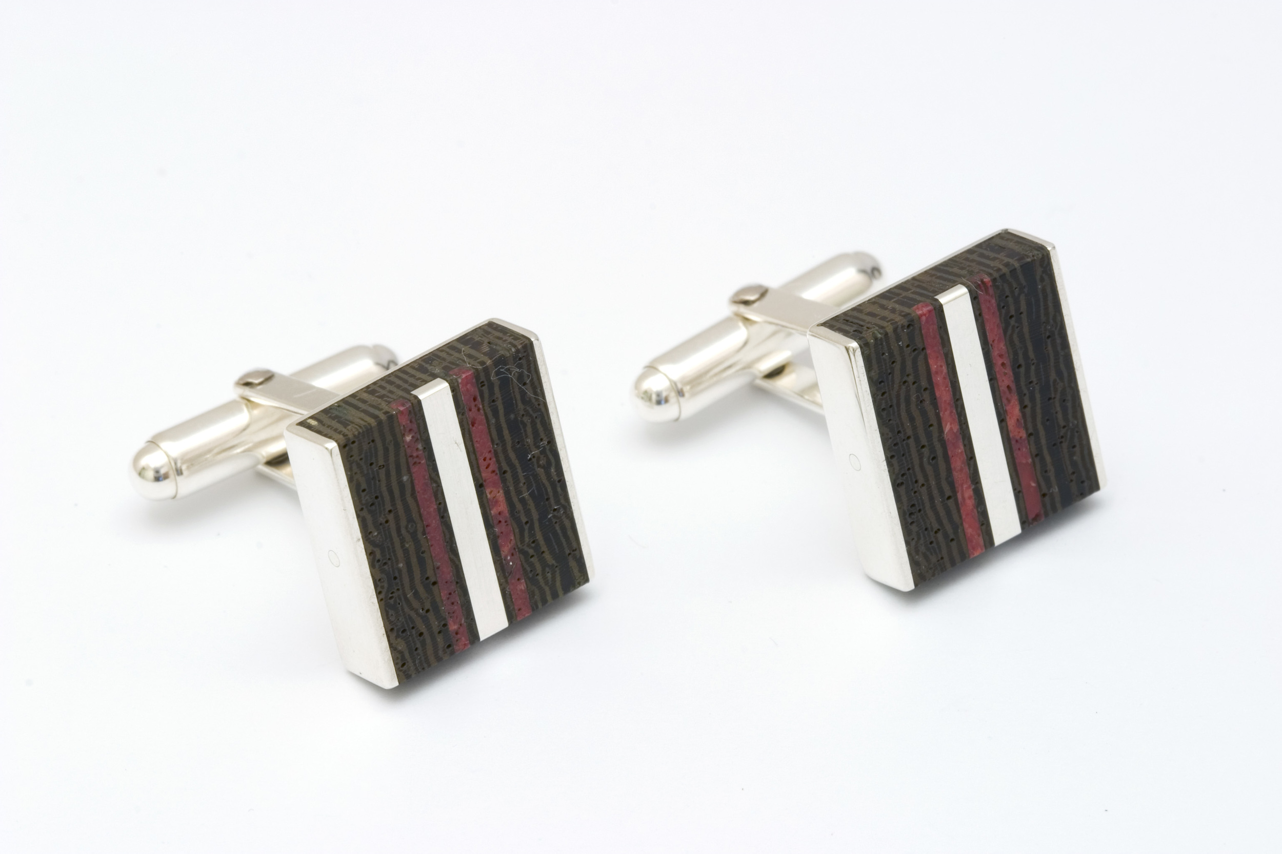  Cufflinks signed by DS, sterling silver, wenge, coral - construction 