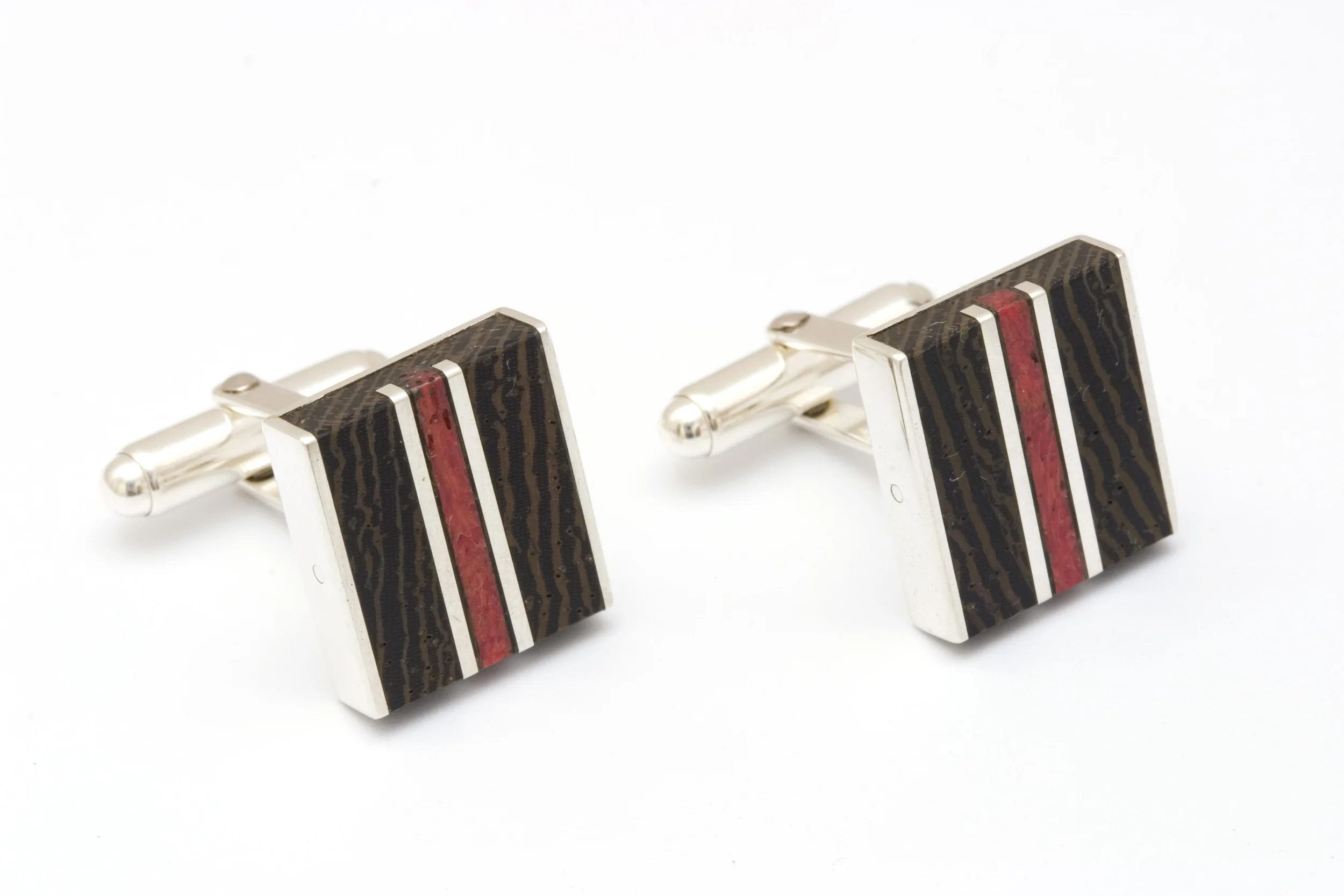  Cufflinks signed by DS, sterling silver, coral, wenge - construction 