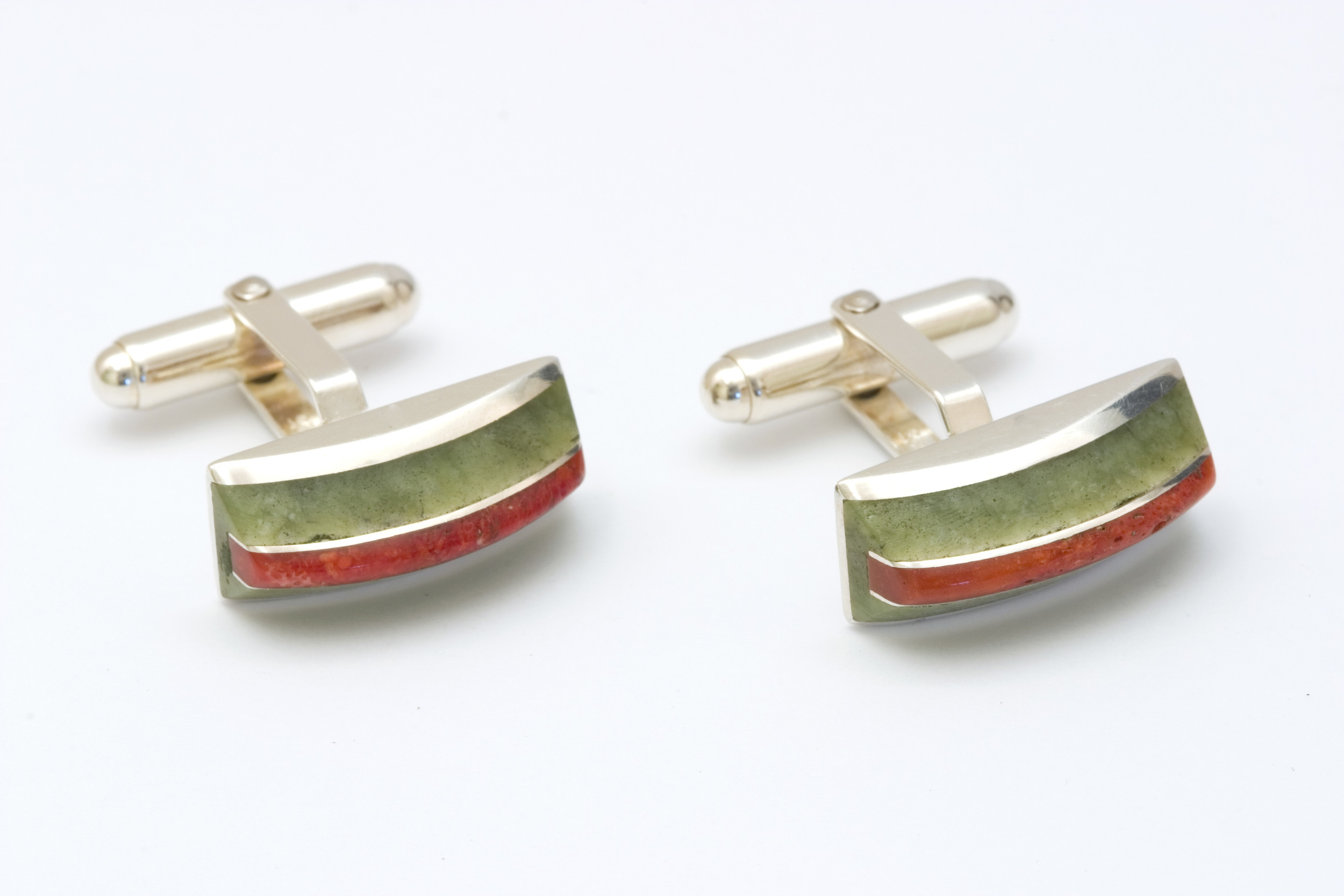 Cufflinks signed by DS, sterling silver, jade, coral - construction 