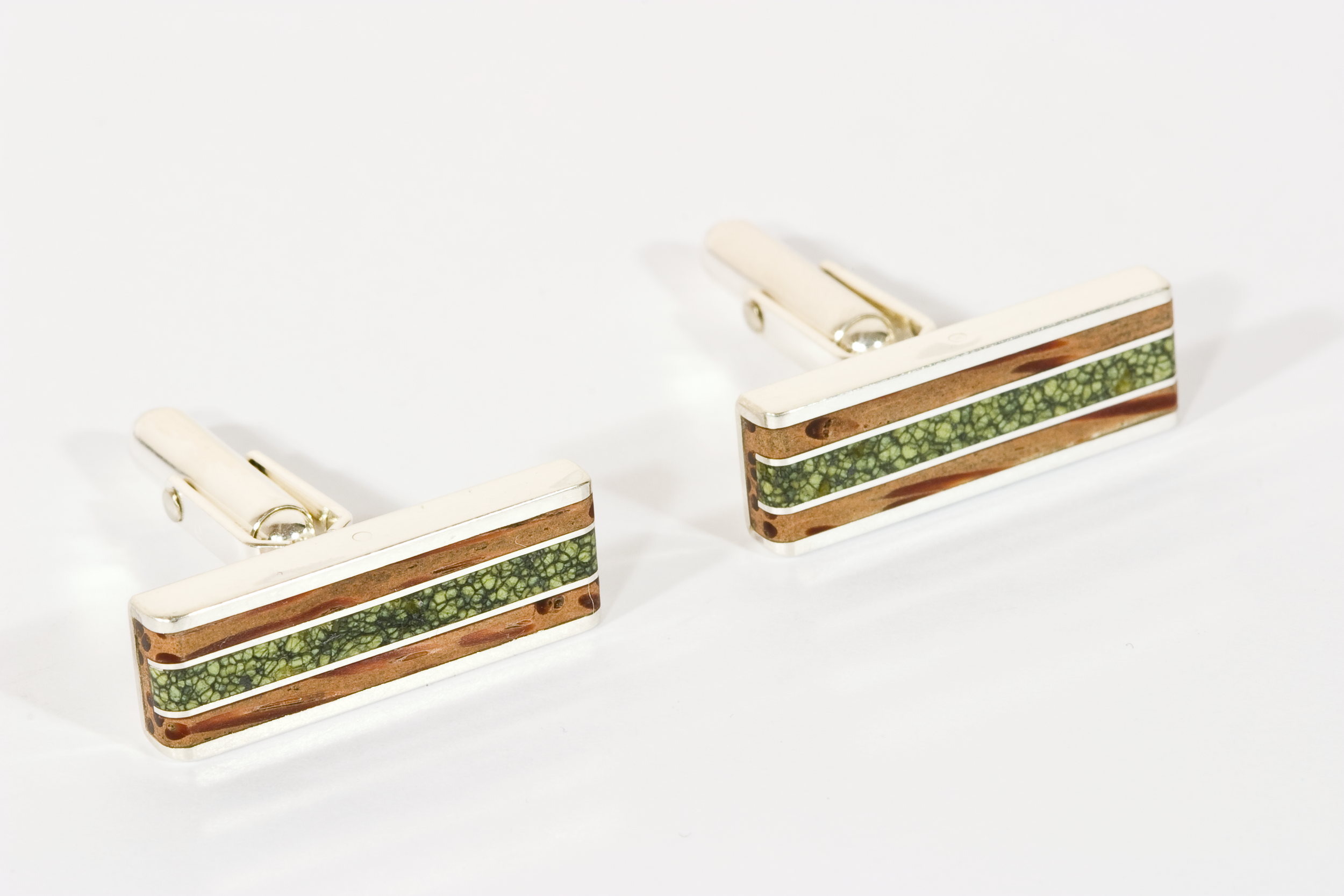  Cufflinks signed by DS, sterling silver, epidote, palm wood - construction 