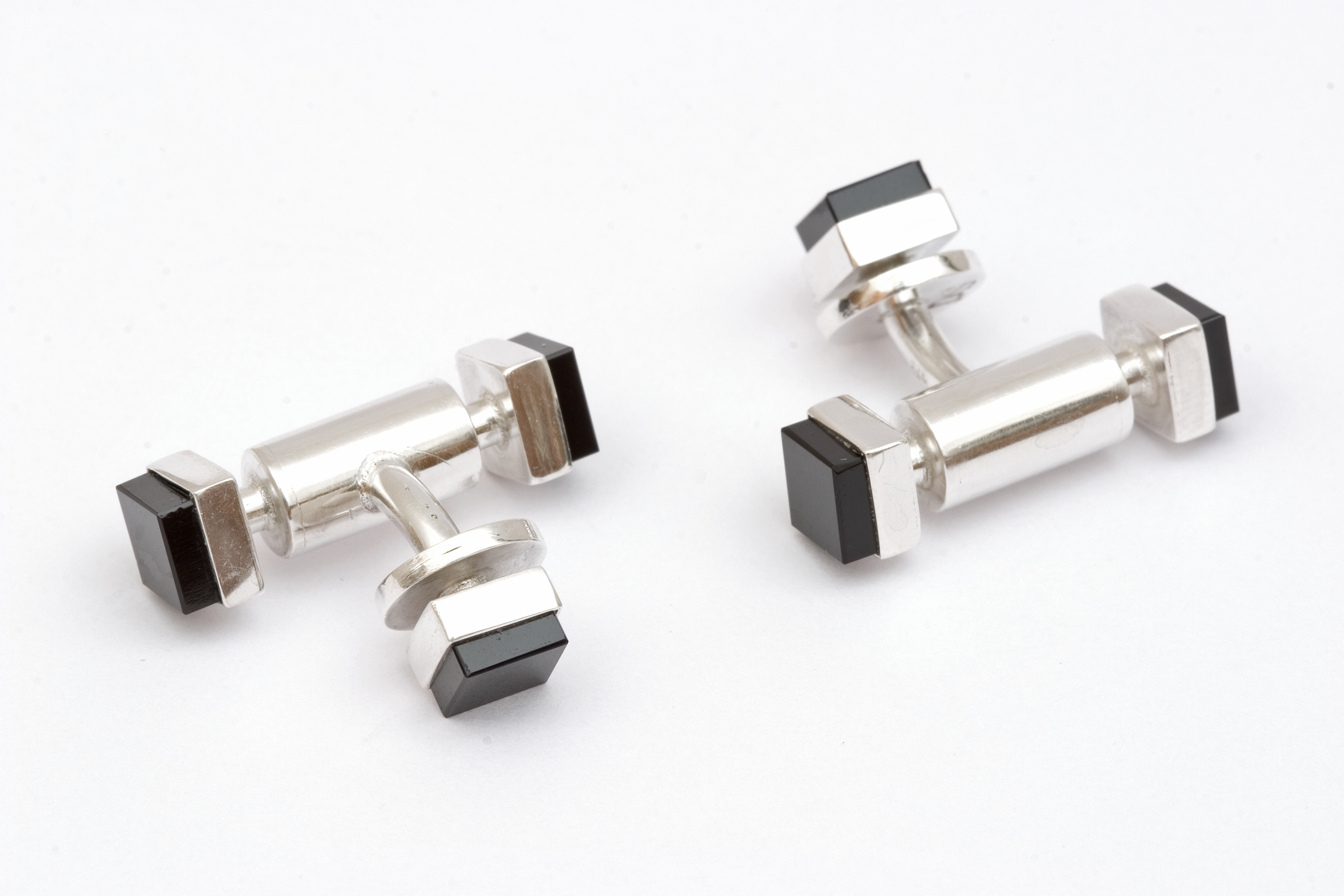  Cufflinks signed by DS, sterling silver, onyx - construction 