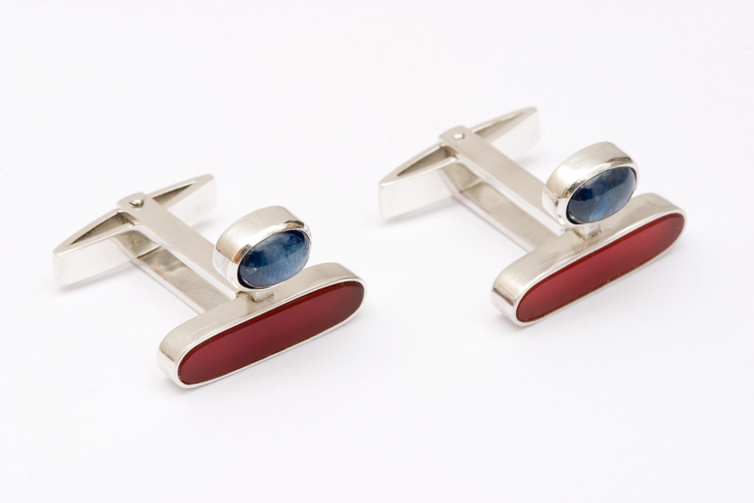  Cufflinks signed by DS, sterling silver, agate, sapphire - construction 