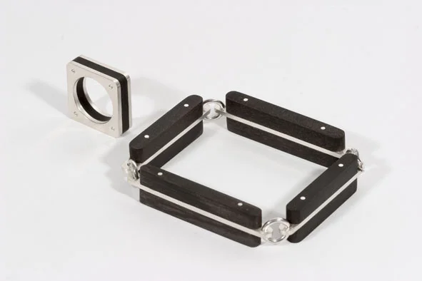 Ring and bracelet signed by DS, sterling silver, ebony - construction