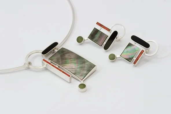 Necklace and earrings signed by DS, sterling silver, onyx, coral, mother of pearl, jade - construction