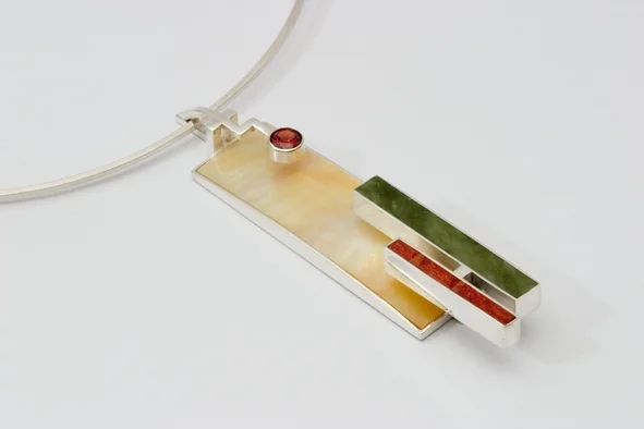 Necklace signed by DS, sterling silver, coral, mother of pearl, garnet, jade - construction