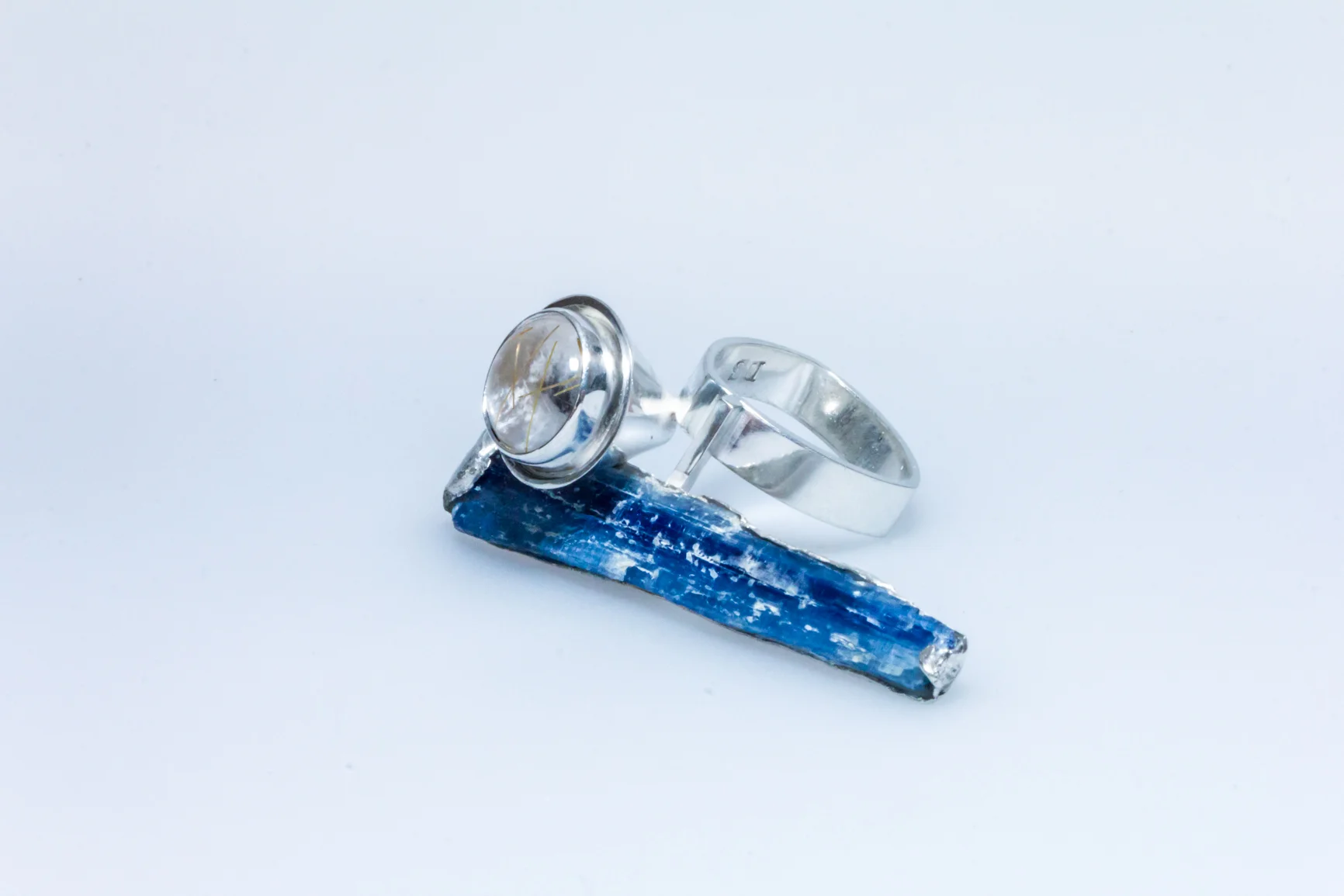 Ring signed by DS, sterling silver, rutilated quartz, kyanite - casting, construction