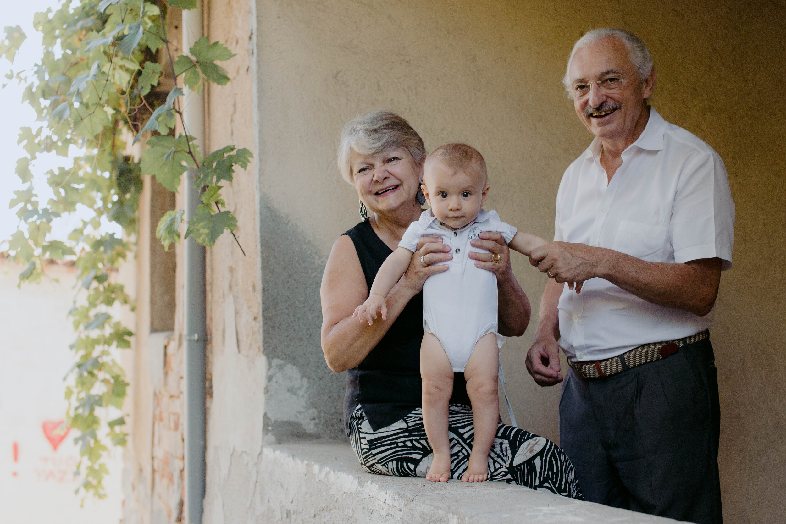 001 - Joele con i nonni - Miriam Callegari Fotografa.JPG