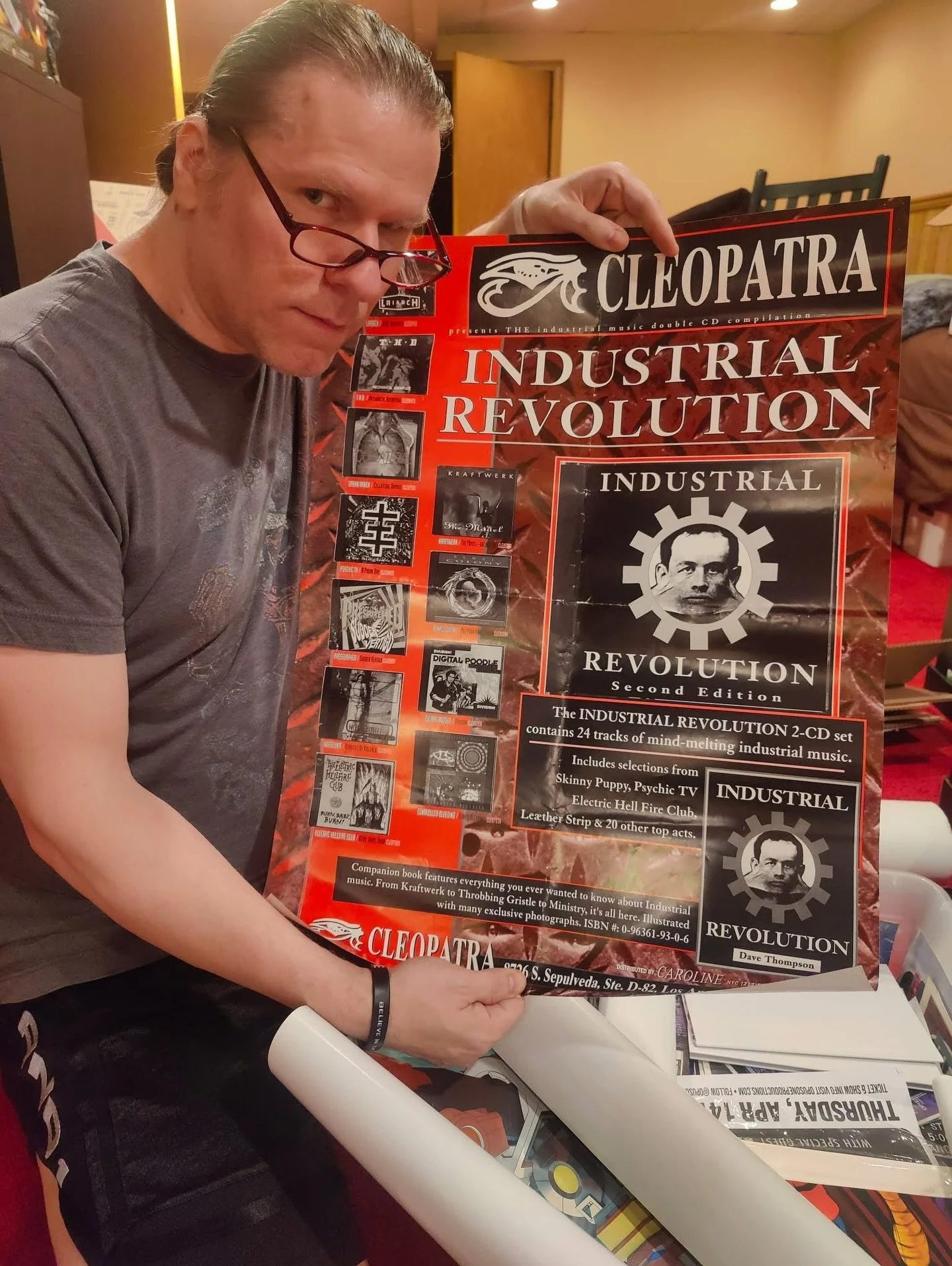 Found in my archives...
@cleopatrarecords
#industrialrevolution #davethompson #cleopatrarecords #industrialmusic #1993