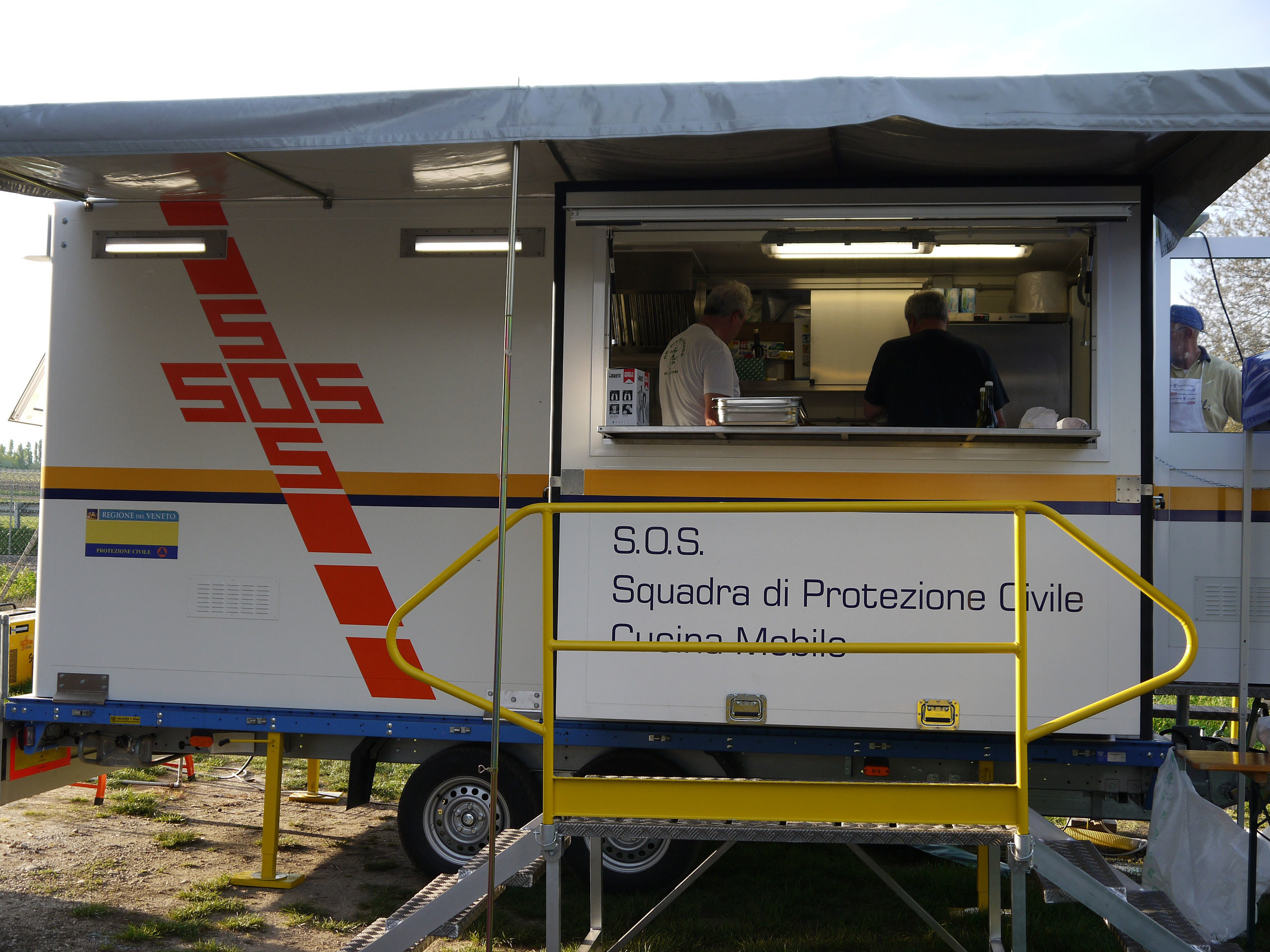 CORSO PER ADDETTI ALLE CUCINE, MENSE E MAGAZZINI ALIMENTARI IN EMERGENZA - ANNO 2016