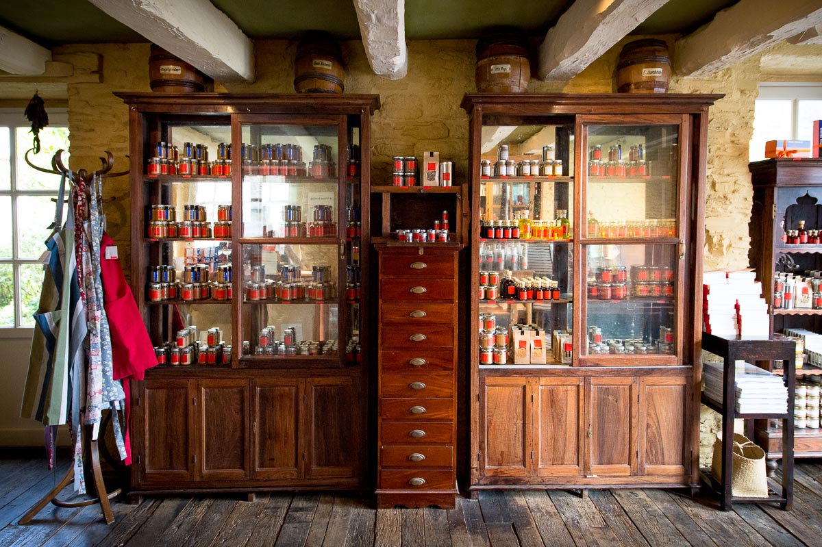 Paris Piquant: Boutiques with Spices, Mustards and Oils