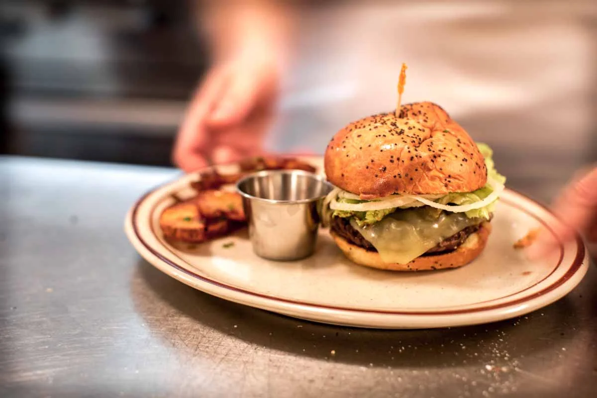burger-1024x682-2.jpg